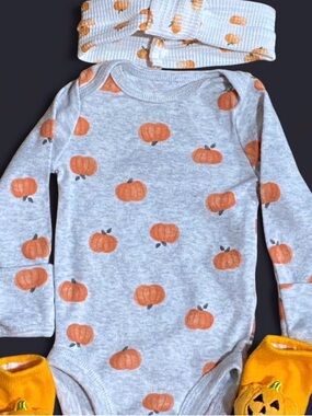 Pumpkin 4pc Long-Sleeve Baby Bodysuits with Headband and matching socks